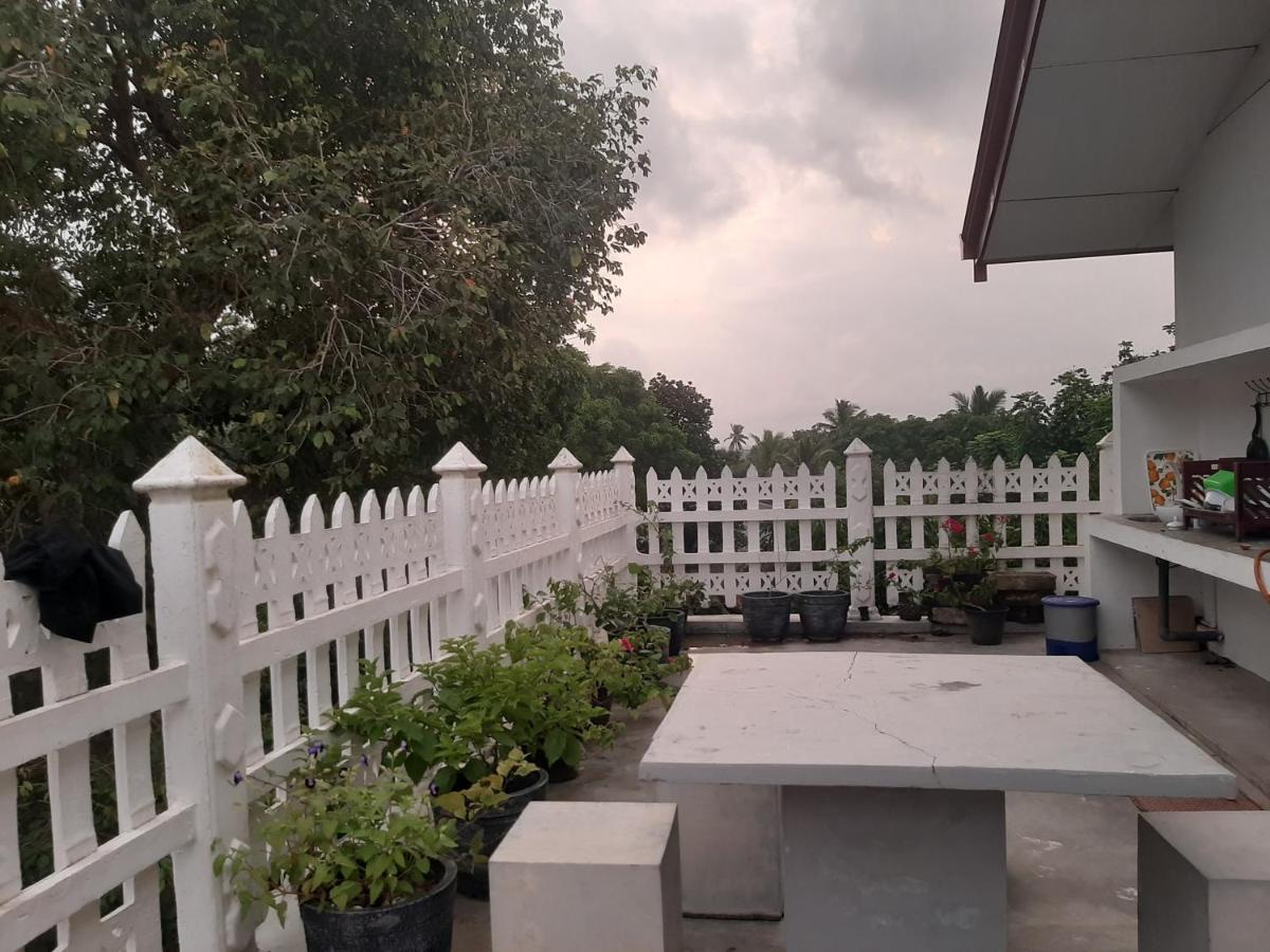 Abinu"S Place Dickwella Exterior photo